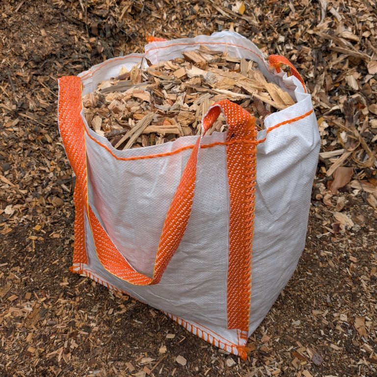 75l-Sack voll Hackschnitzel eines Kunden für einen Kleingarten